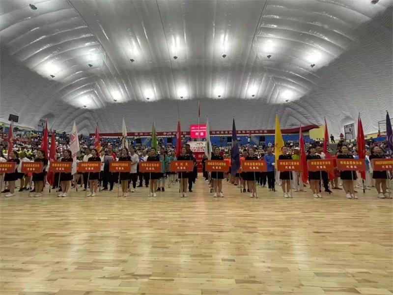 阳城县2022年全民健身在气膜篮球馆内拉开序幕
